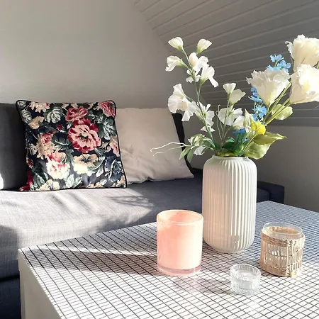 شقة Ferienwohnung-haus-ingeborg-wohnung-2-og كوكسهافن